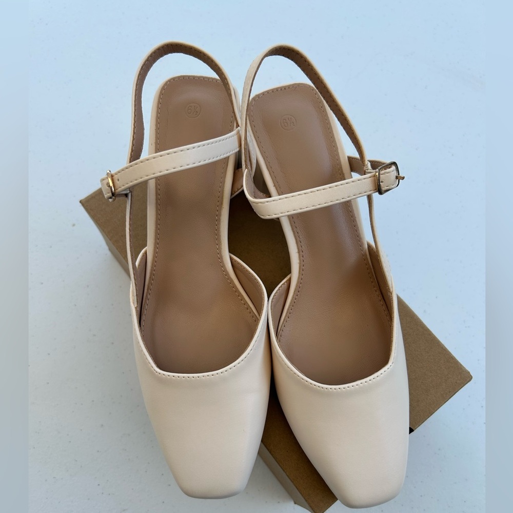 Womens Heeled Sandals Square Close Toe Block Heels 6.5 Ivory. Used once